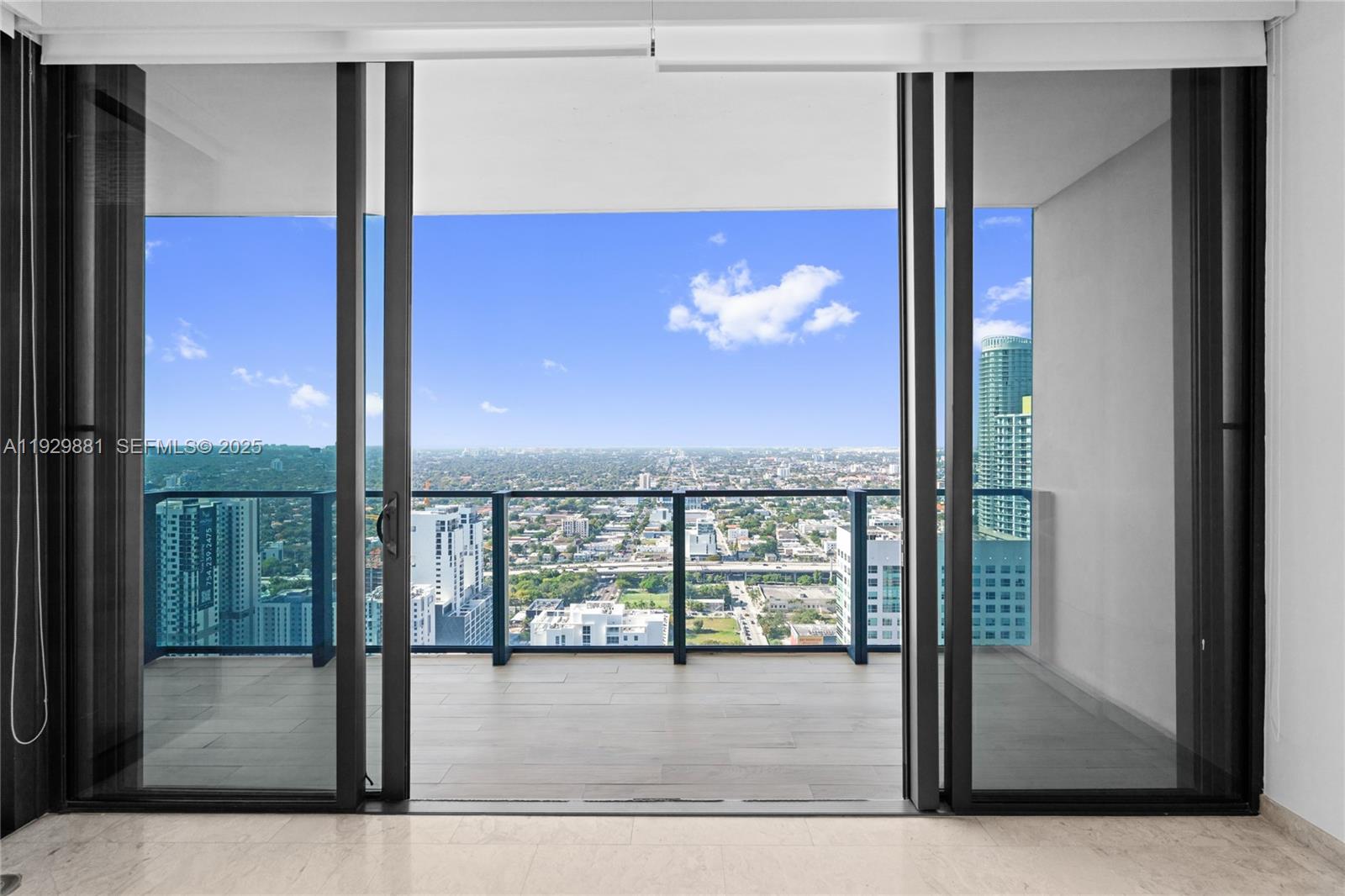 88 Southwest 7th Street, Unit 3608 Miami, FL 33130 - Photo 24 of 36