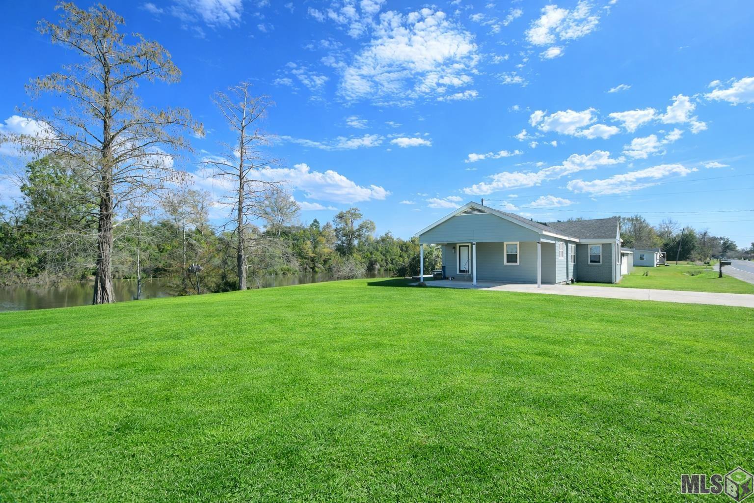 2381 Highway 1 Raceland, LA 70394 - Photo 2 of 15