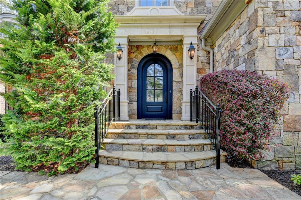 4575 Whitestone Way Suwanee, GA 30024 - Photo 6 of 104