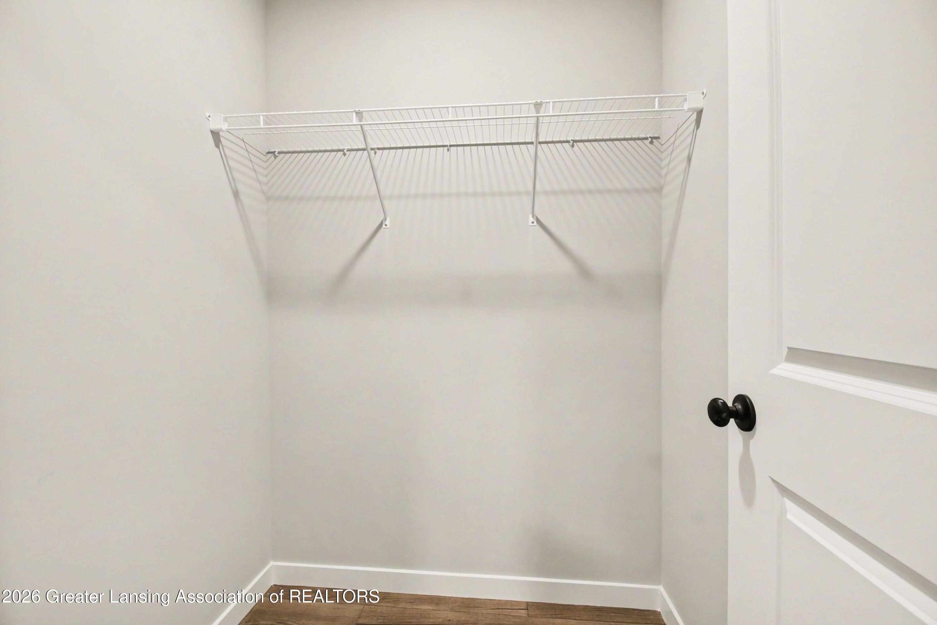 707 West Windward Way Perry, MI 48872 - Photo 14 of 37 STN004-9.0 i2080-Mudroom WIC