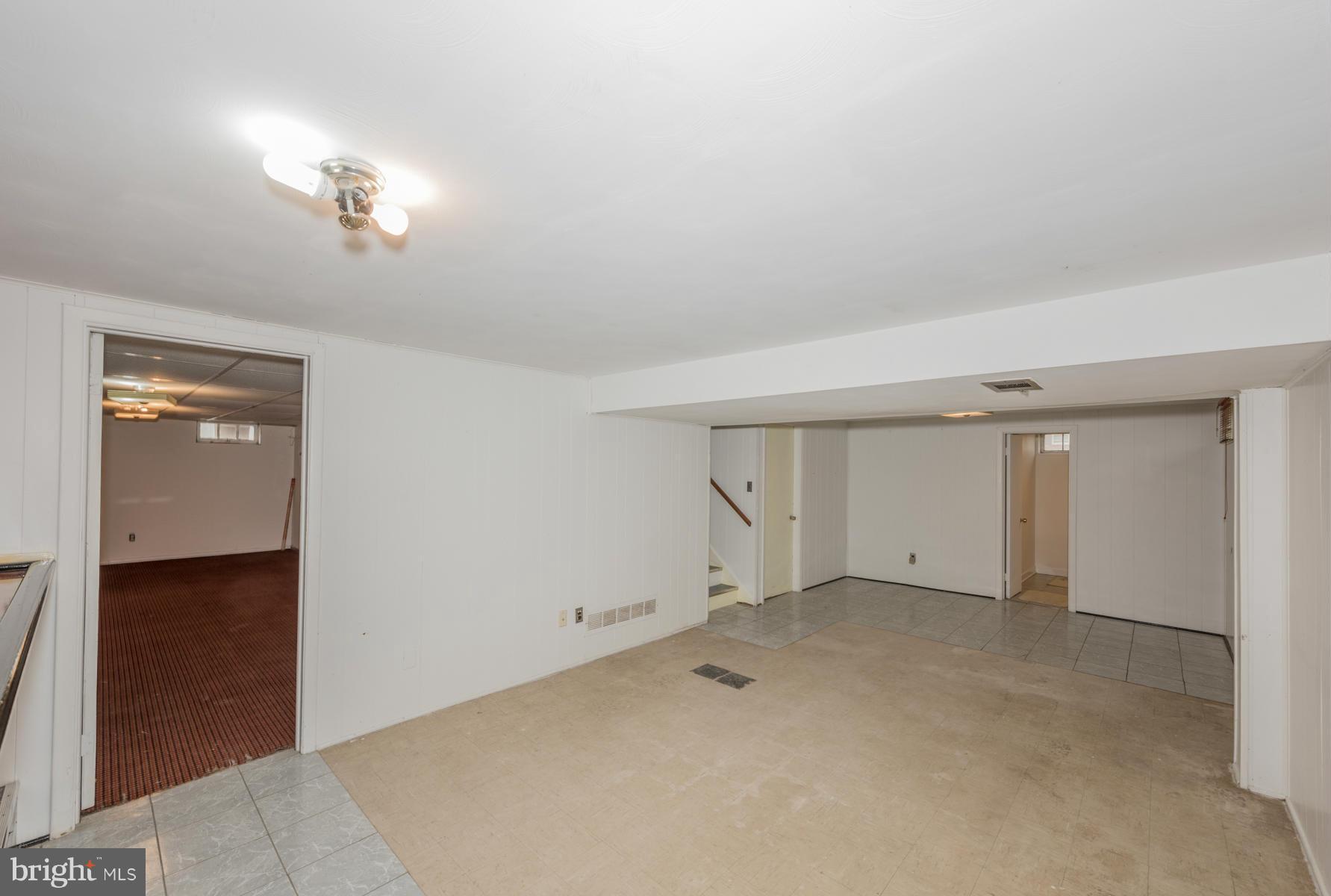 3319 Lauri Road Baltimore, MD 21244 - Photo 20 of 28 an empty room with a bathroom