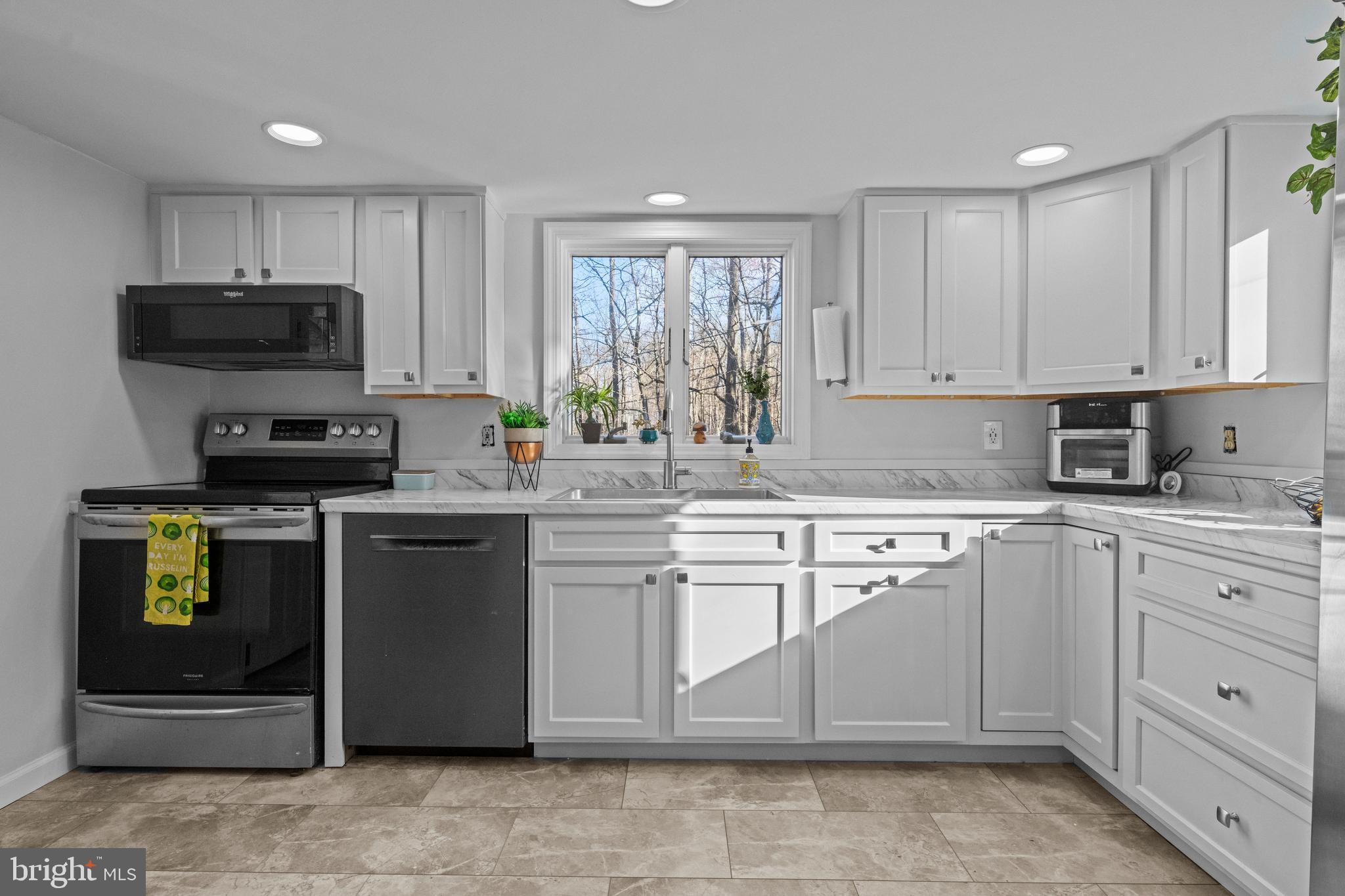 5254 Clymer Road Quakertown, PA 18951 - Photo 9 of 46