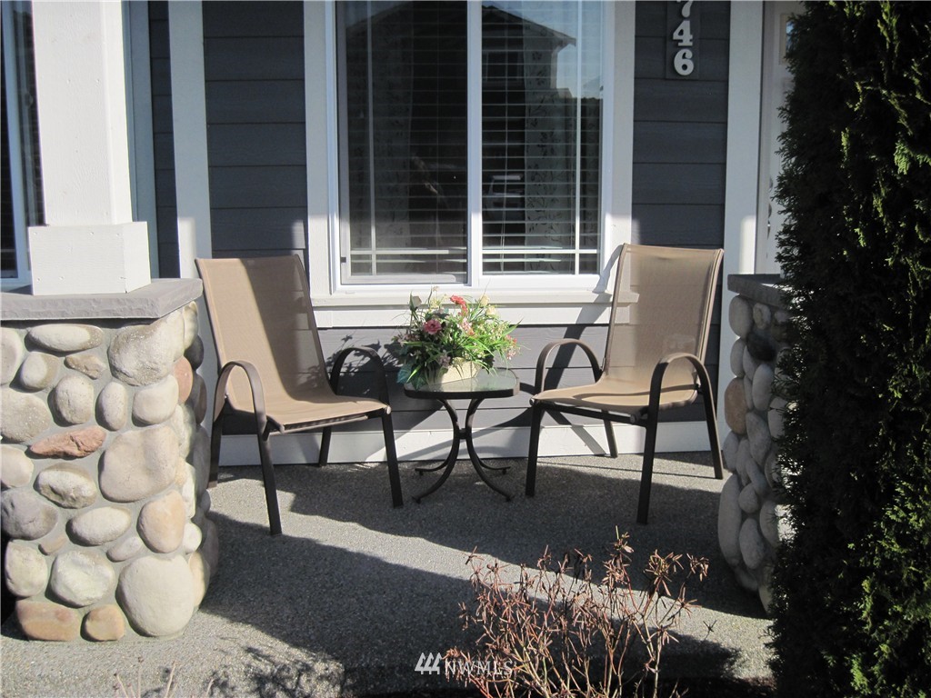 4746 Rochelle Street Southeast Lacey, WA 98503 - Photo 3 of 24 Gallery Image 3