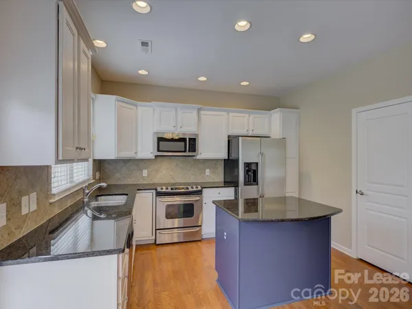 $2,650 | 1098 Drayton Court, Fort Mill, SC 29708