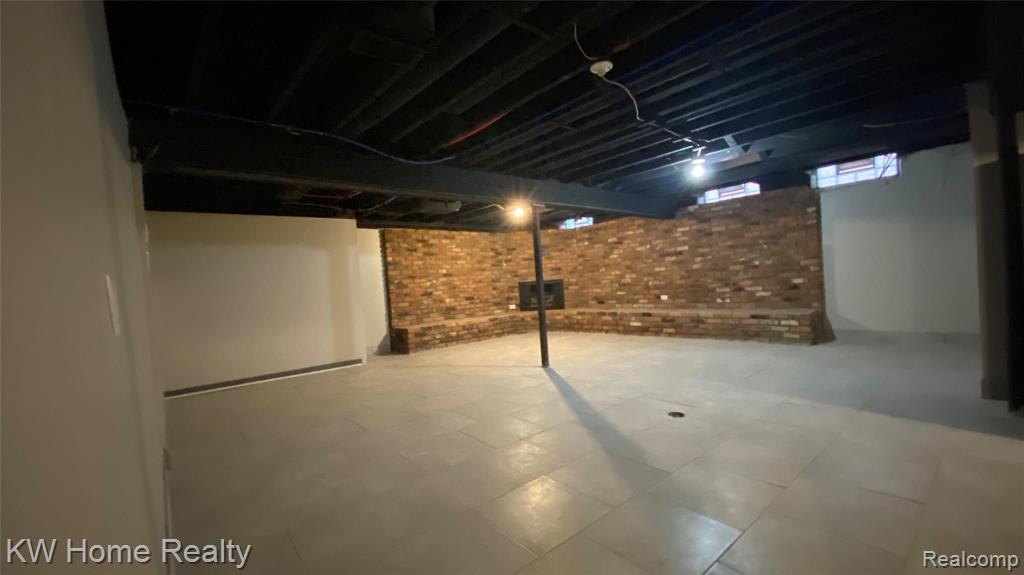 22130 Avon Road Oak Park, MI 48237 - Photo 30 of 33 Gallery Image 30
