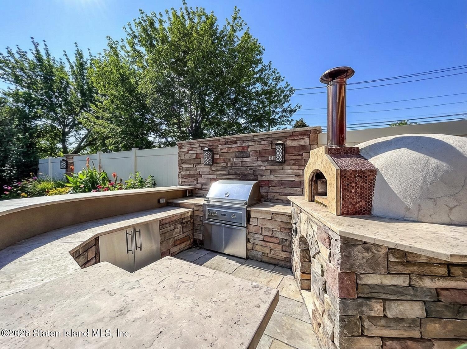 160 Wolverine Street Staten Island, NY 10306 - Photo 46 of 51 a roof view