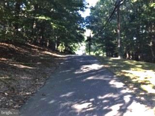 7343 Stream Way Springfield, VA 22152 - Photo 23 of 30 Neighborhood Traiil one block from home