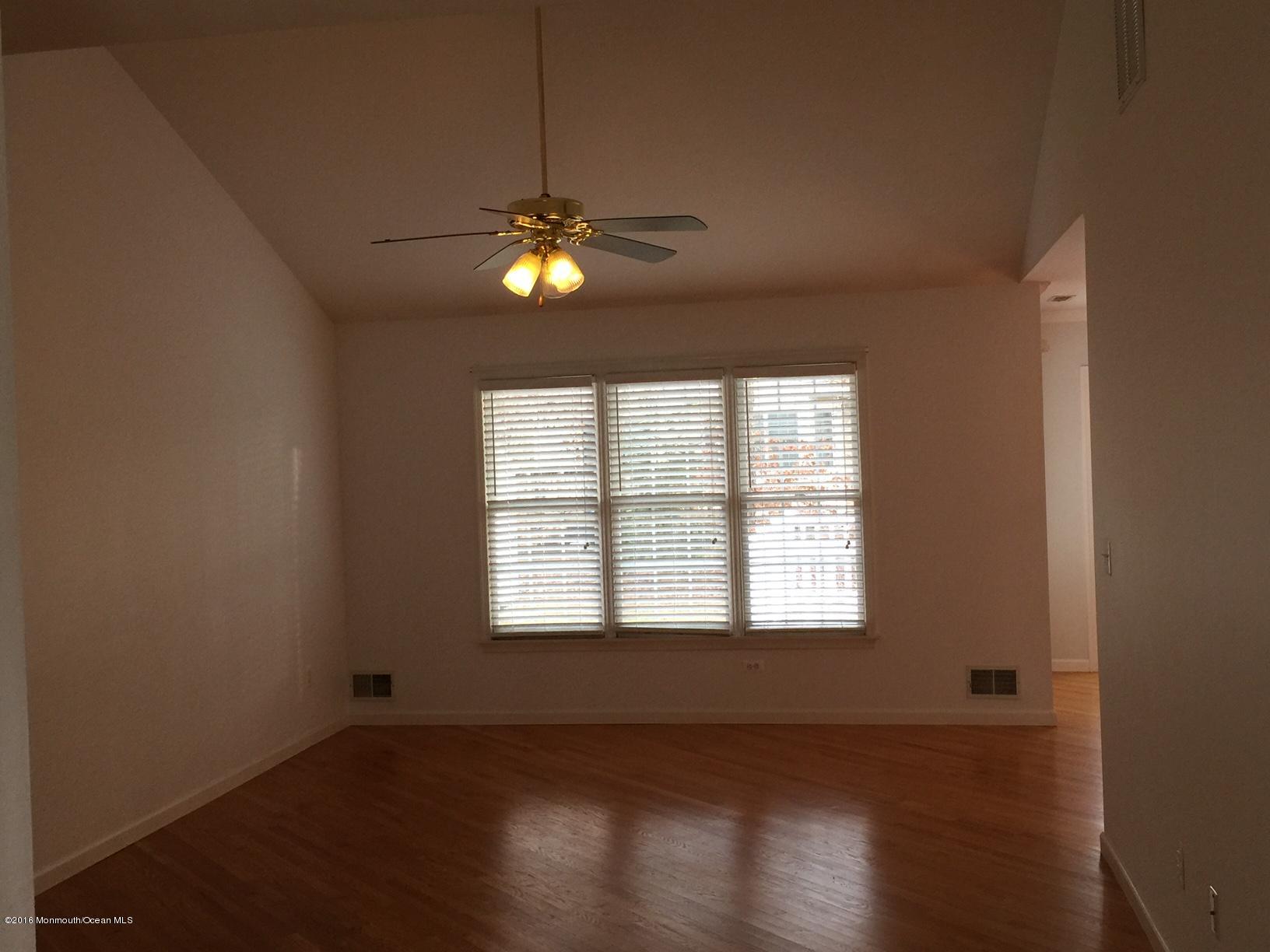 256 Stormy Road Manahawkin, NJ 08050 - Photo 20 of 30 image