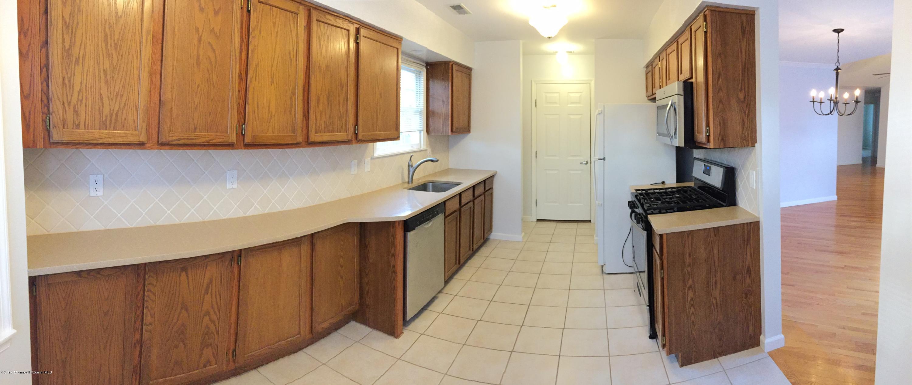 256 Stormy Road Manahawkin, NJ 08050 - Photo 9 of 30 image
