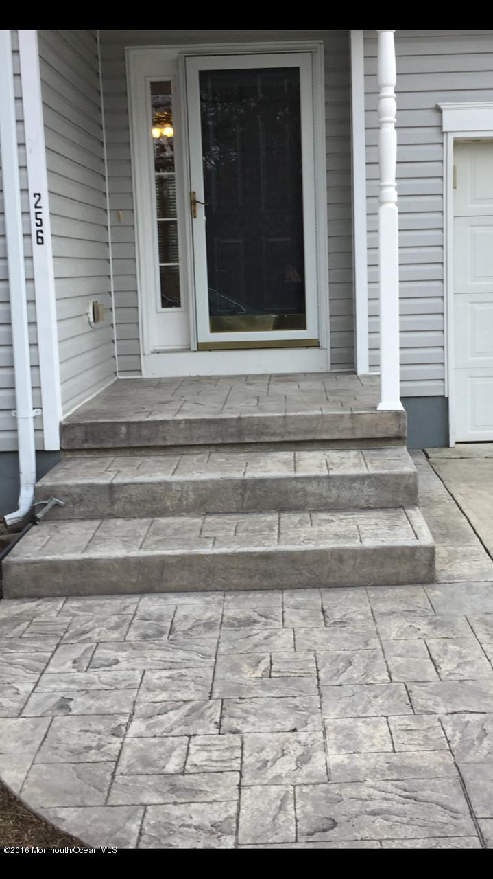 256 Stormy Road Manahawkin, NJ 08050 - Photo 10 of 30 image