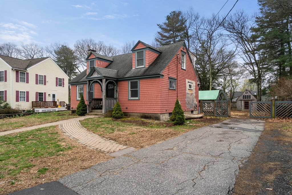 32 Longfellow Road Natick, MA 01760 - Photo 3 of 24