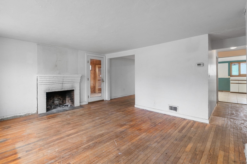 32 Longfellow Road Natick, MA 01760 - Photo 8 of 24