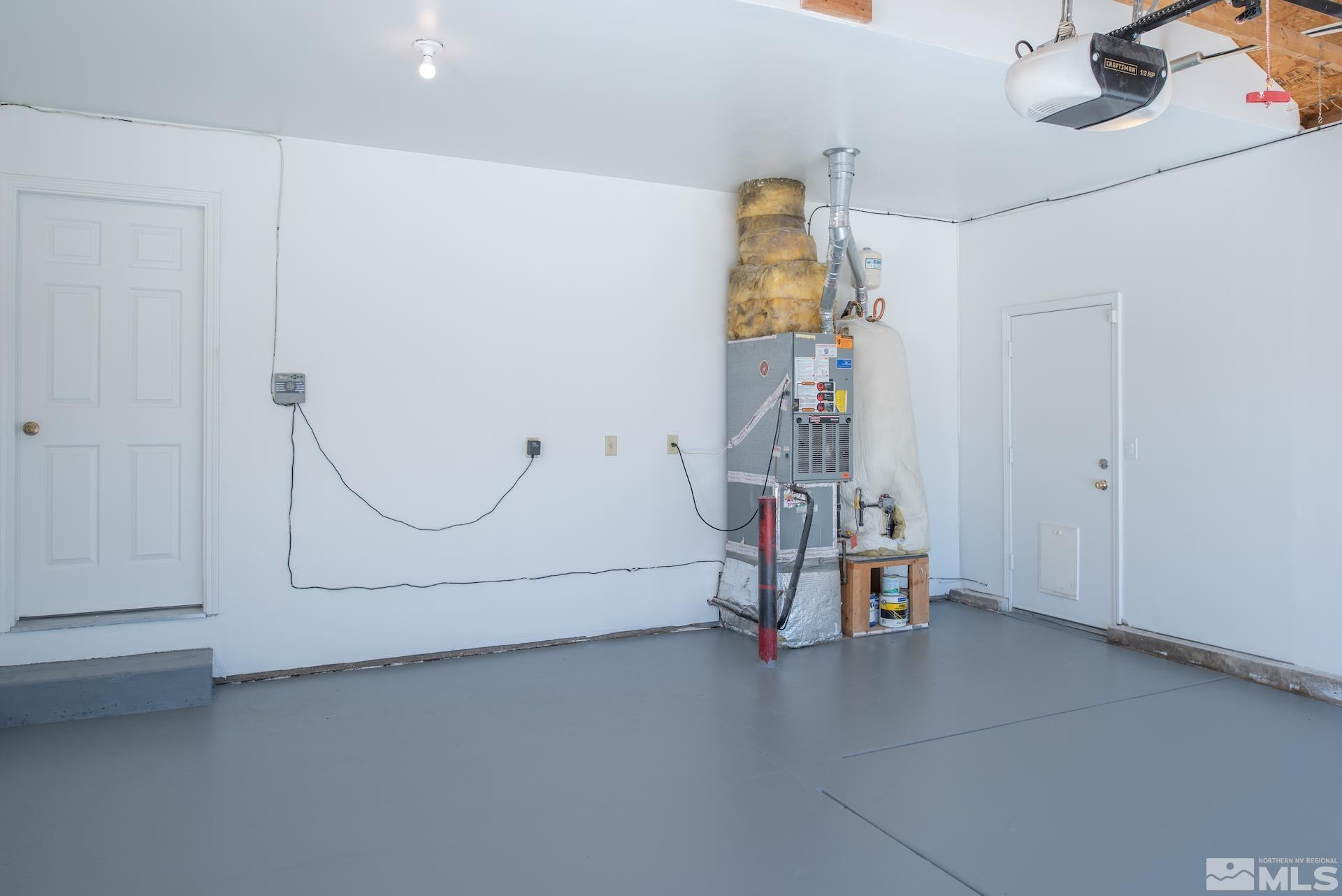 923 Ranchview Circle Carson City, NV 89705 - Photo 24 of 27 a view of a room with gym equipment