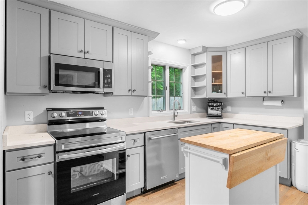 381 Linebrook Road Ipswich, MA 01938 - Photo 9 of 42