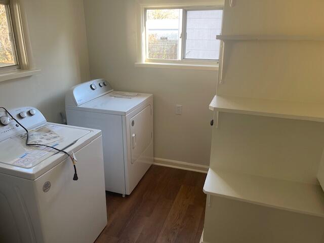 419 Front Avenue Salem, VA 24153 - Photo 11 of 14 a utility room with dryer and washer