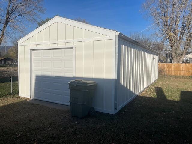 419 Front Avenue Salem, VA 24153 - Photo 14 of 14 a view of outdoor space and yard