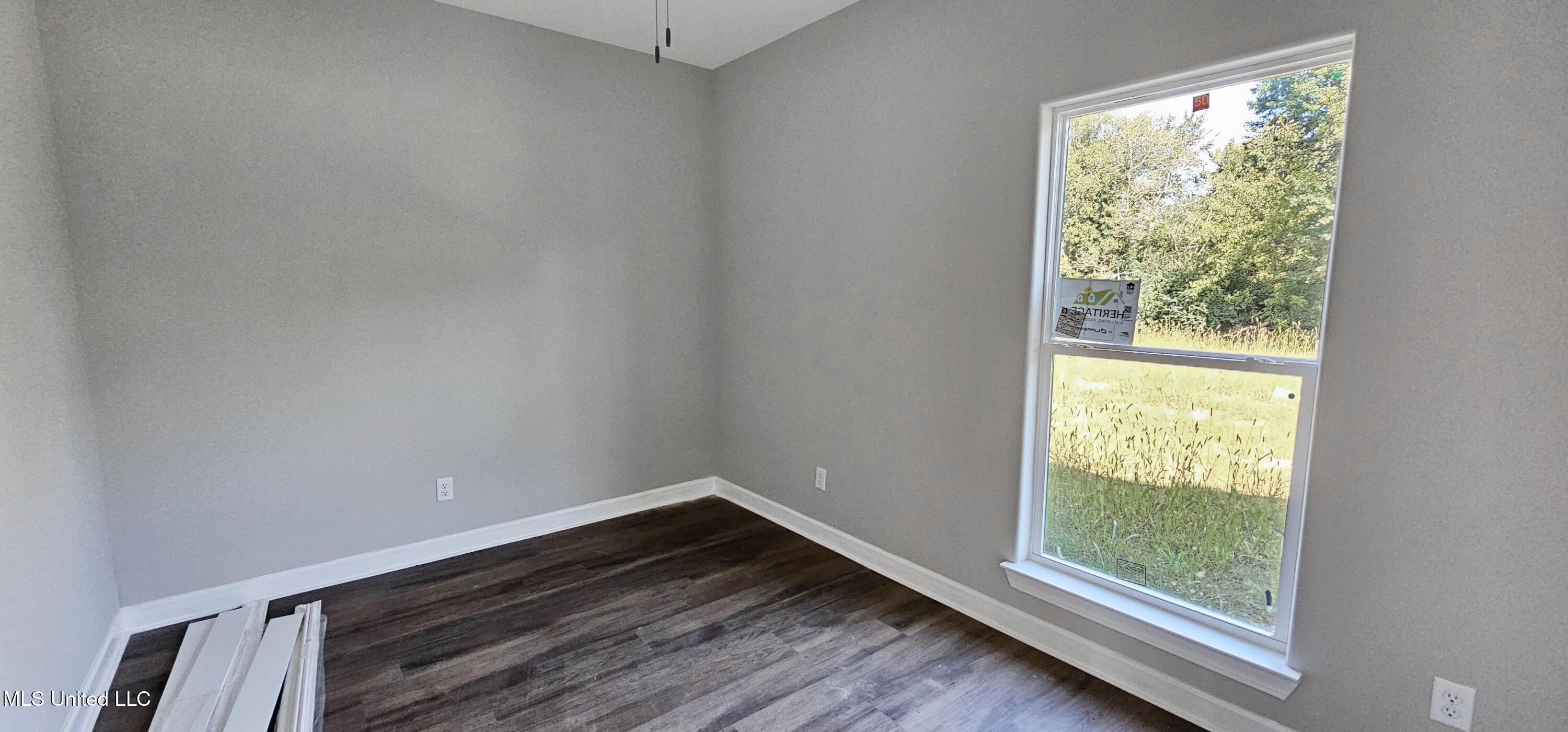 146 Rossville Road Holly Springs, MS 38635 - Photo 13 of 17 2nd Bedroom