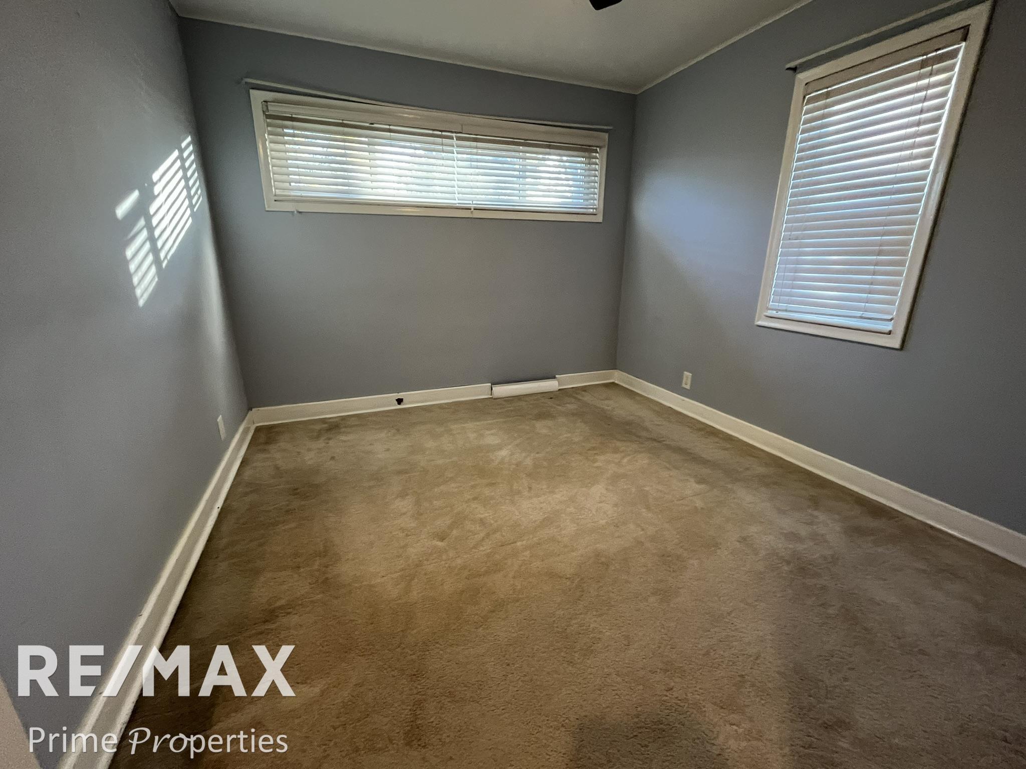 3713 Risedorph Avenue Flint, MI 48506 - Photo 11 of 23 50193282-deb68112-838e-41b8-b17b-16504d8d2e48.JPG