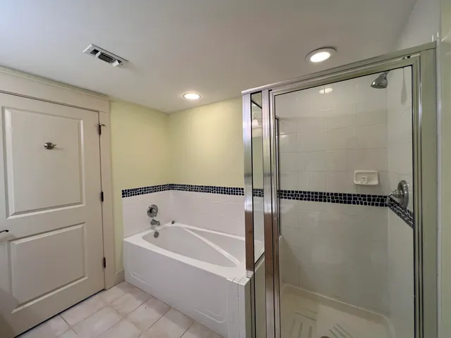 $2,500 | 9100 Baytowne Wharf Boulevard, Unit 350, Miramar Beach, FL 32550