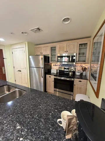 $2,500 | 9100 Baytowne Wharf Boulevard, Unit 350, Miramar Beach, FL 32550