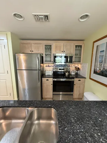 $2,500 | 9100 Baytowne Wharf Boulevard, Unit 350, Miramar Beach, FL 32550