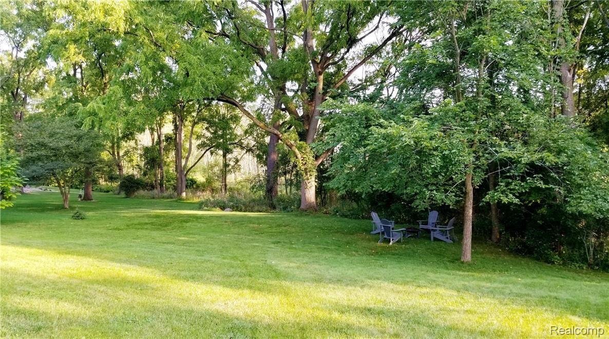 3379 Edmunton Drive Rochester, MI 48306 - Photo 49 of 49 20180914_175734.jpg
