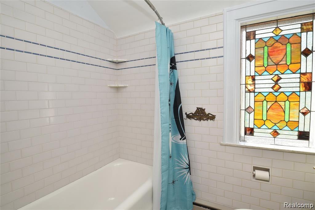 26764 York Road Huntington Woods, MI 48070 - Photo 30 of 45