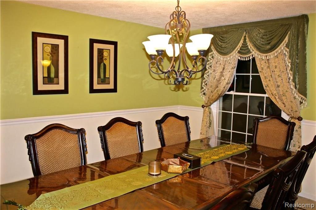 36110 Congress Road Farmington Hills, MI 48335 - Photo 10 of 28