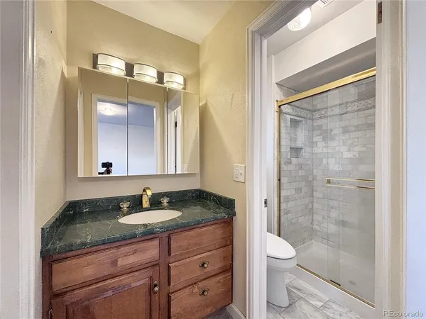 $3,350 | 814 South Nelson Way, Lakewood, CO 80226