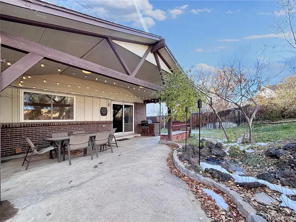 $3,350 | 814 South Nelson Way, Lakewood, CO 80226