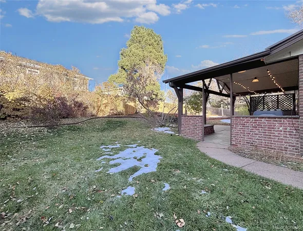$3,350 | 814 South Nelson Way, Lakewood, CO 80226