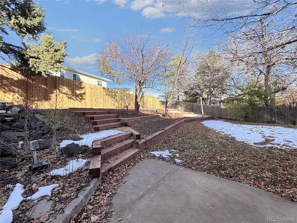 $3,350 | 814 South Nelson Way, Lakewood, CO 80226