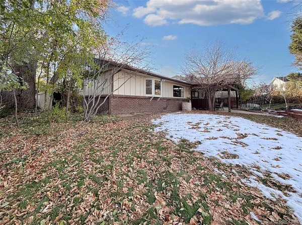 $3,350 | 814 South Nelson Way, Lakewood, CO 80226