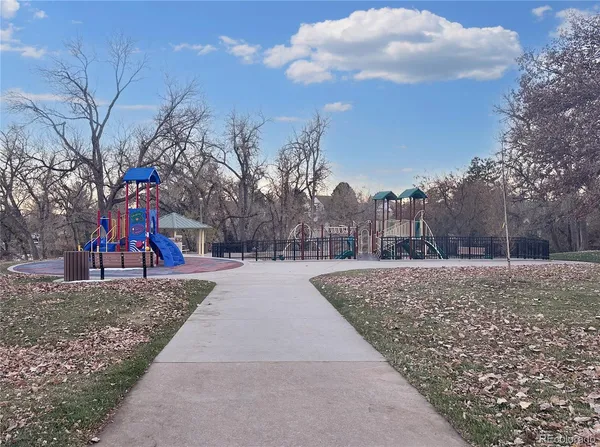 $3,350 | 814 South Nelson Way, Lakewood, CO 80226