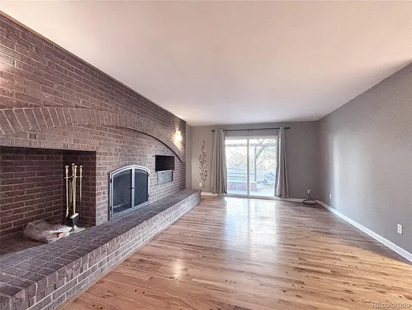 $3,350 | 814 South Nelson Way, Lakewood, CO 80226