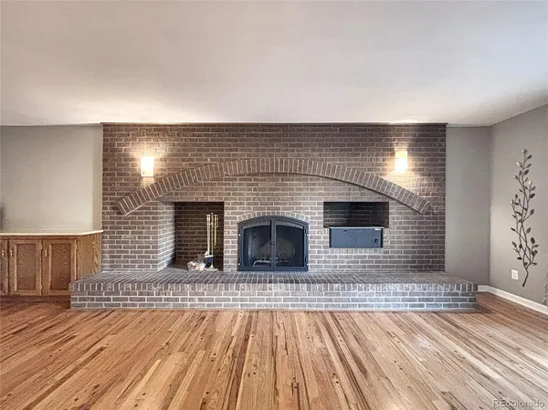 $3,350 | 814 South Nelson Way, Lakewood, CO 80226