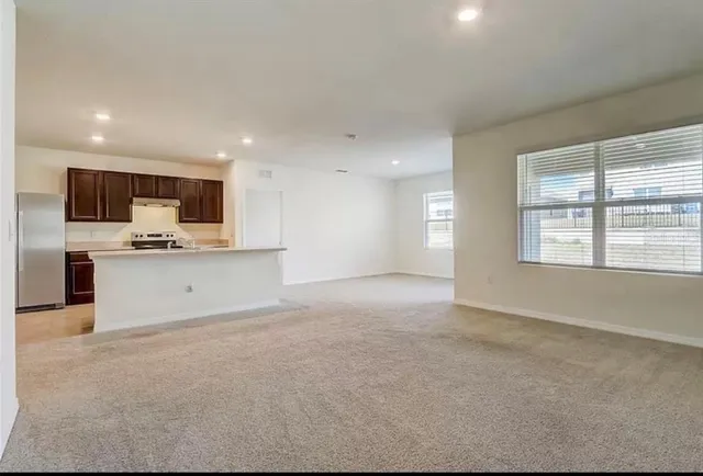 $2,100 | 292 Sofia Ln Lake, Lake Alfred, FL 33850