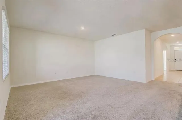 $2,100 | 292 Sofia Ln Lake, Lake Alfred, FL 33850