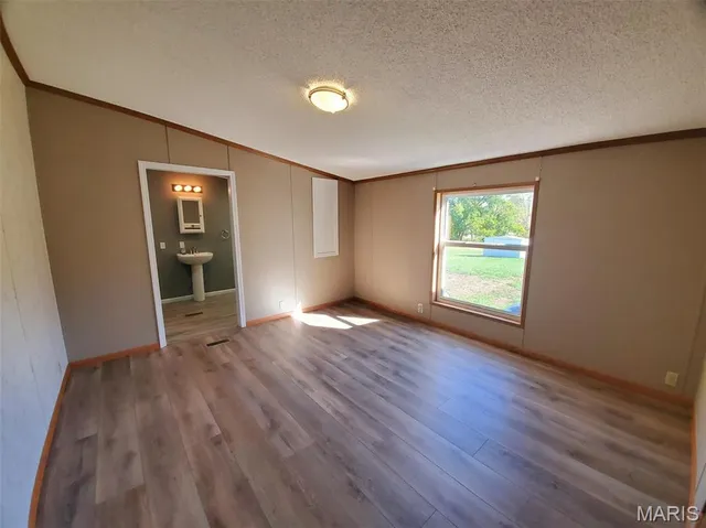 $196,500 | 1093 North Cleveland Street, Kahoka, MO 63445