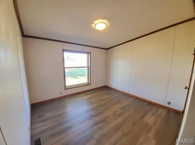 $196,500 | 1093 North Cleveland Street, Kahoka, MO 63445