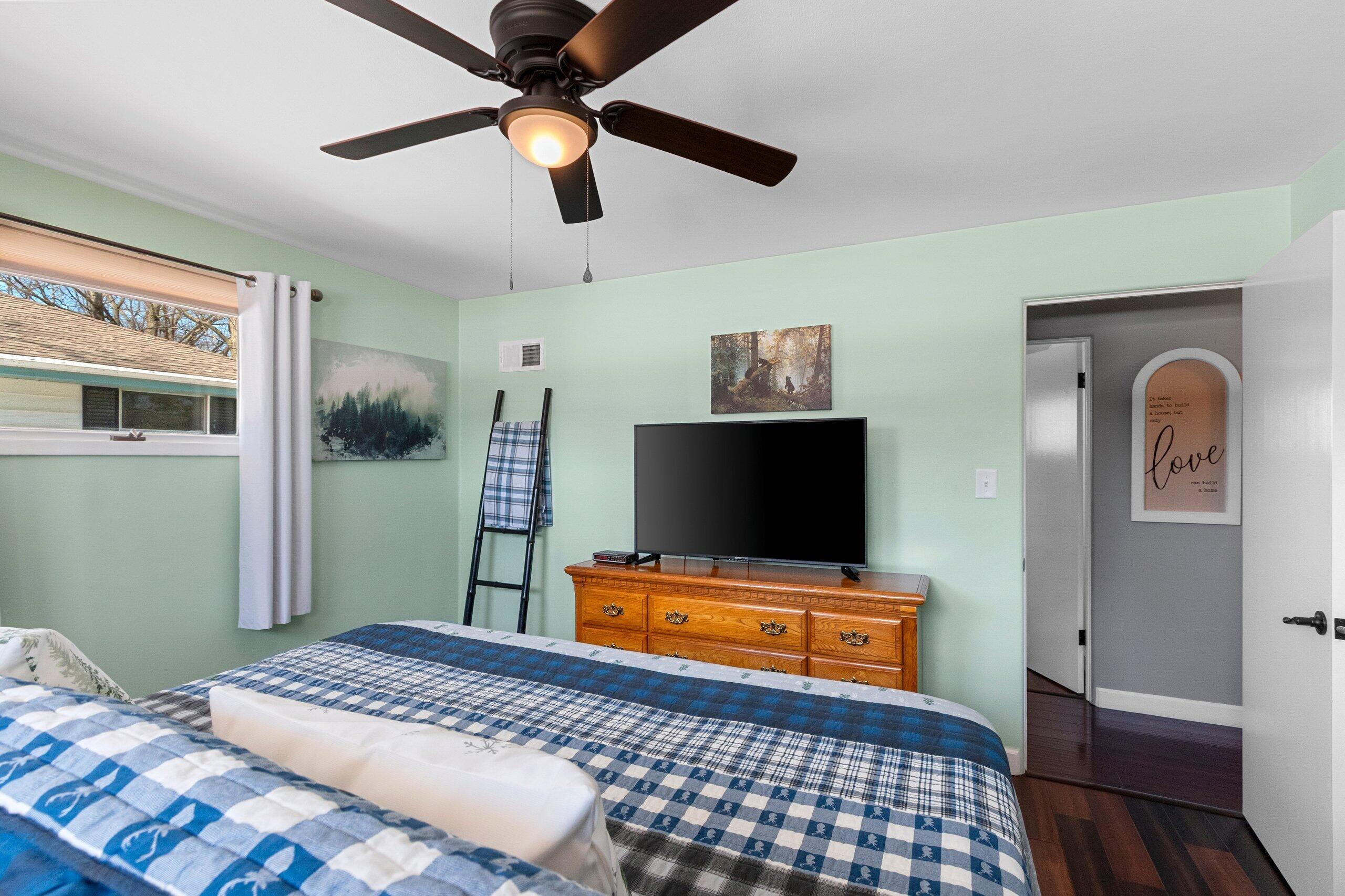 2224 Markham Street Manitowoc, WI 54220 - Photo 21 of 45 149983.JPG-SMALL