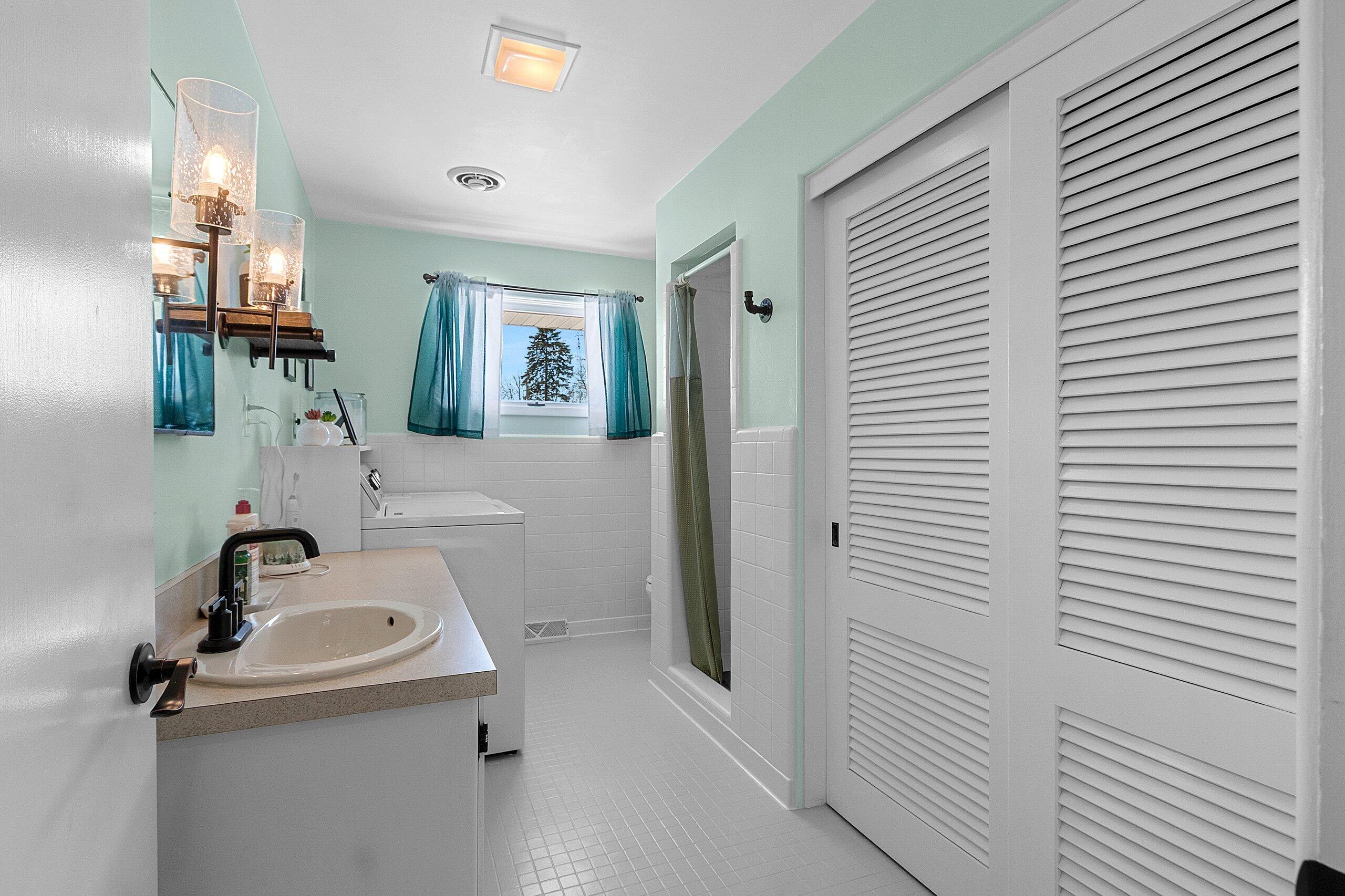 2224 Markham Street Manitowoc, WI 54220 - Photo 30 of 45 150019.JPG-SMALL