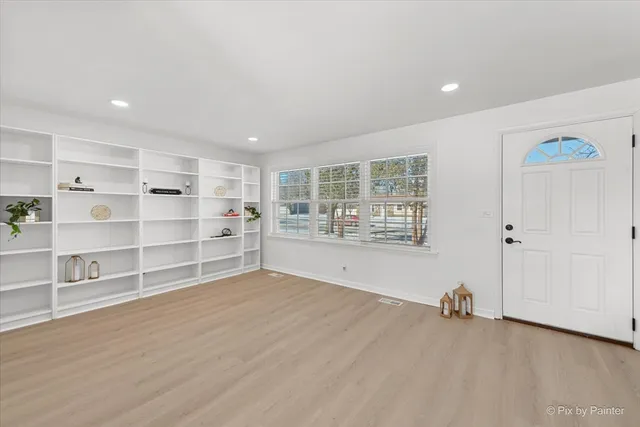 $465,000 | 1309 Radcliffe Lane, Schaumburg, IL 60193