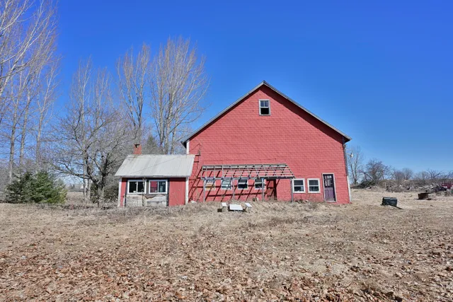 $165,000 | 805 North Street, Houlton, ME 04730