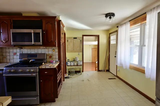 $165,000 | 805 North Street, Houlton, ME 04730