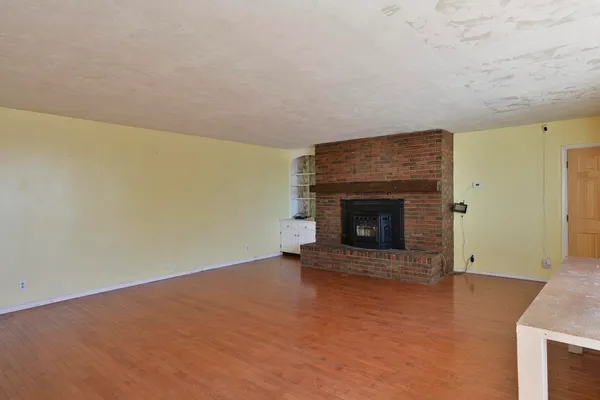 $150,000 | 805 North Street, Houlton, ME 04730