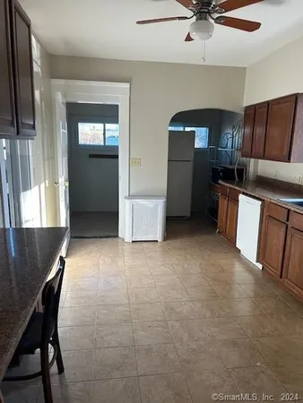 $2,400 | 130 Clark Street, West Haven, CT 06516