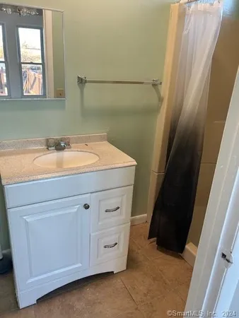 $2,400 | 130 Clark Street, West Haven, CT 06516