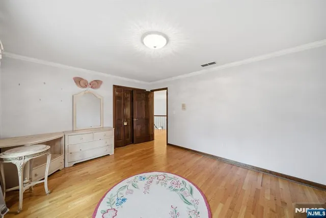 $1,998,000 | 319 Truman Drive, Cresskill, NJ 07626