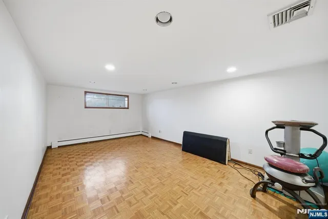 $1,998,000 | 319 Truman Drive, Cresskill, NJ 07626